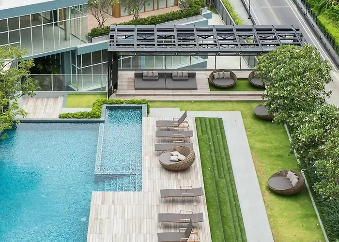 1 Bedroom Skyline View At On-nut *