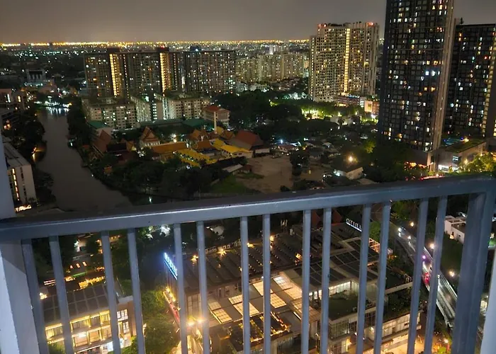 1 Bedroom Skyline View At On-nut Apartment Bangkok